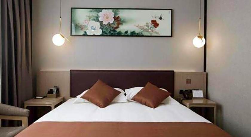 GYA Jiaxing Tongxiang City Century Avenue Hotel