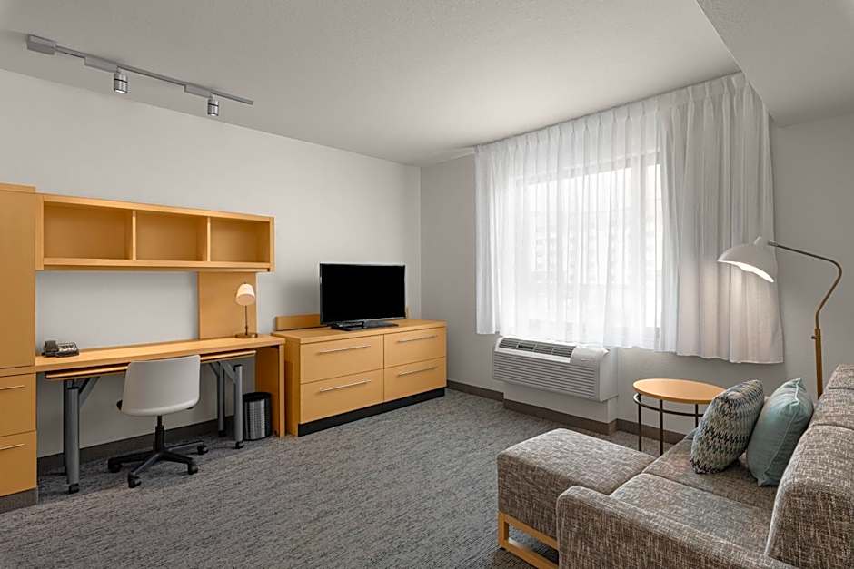 TownePlace Suites by Marriott Denver Airport at Gateway Park