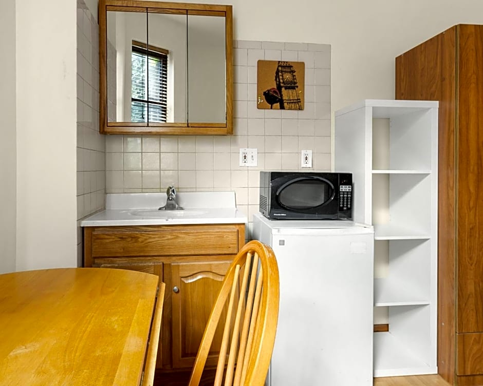 West 30th Street Guest House