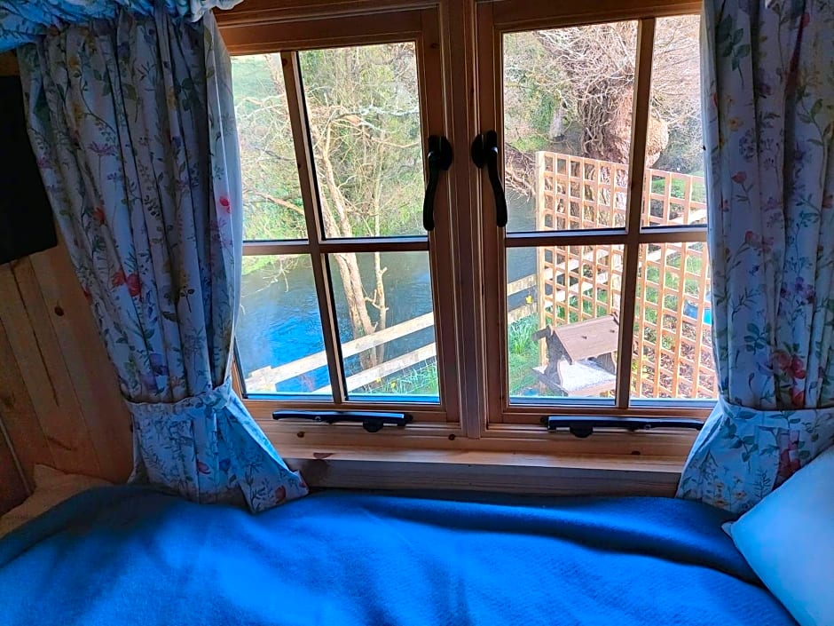 The Old Mill Shepherds Hut