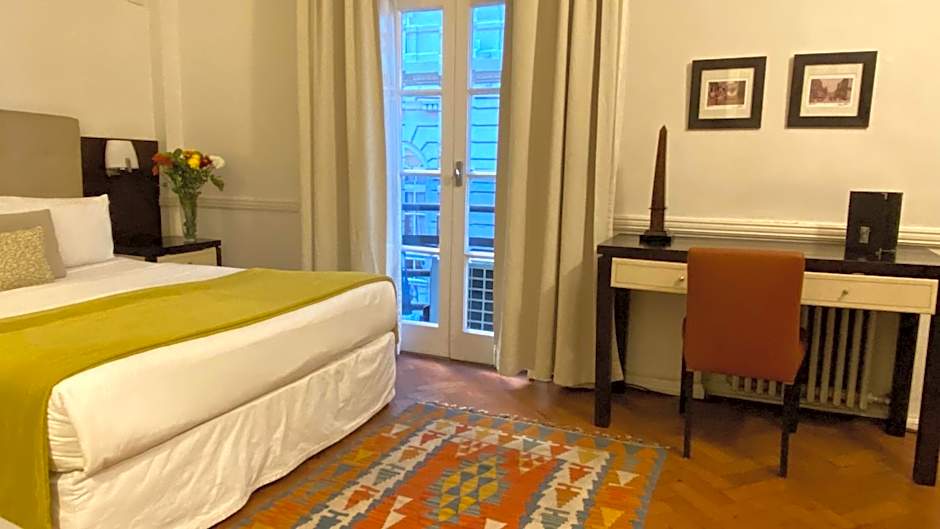 Ulises Recoleta Suites