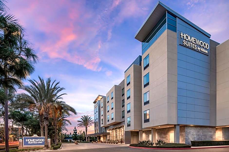 Homewood Suites by Hilton Anaheim Resort