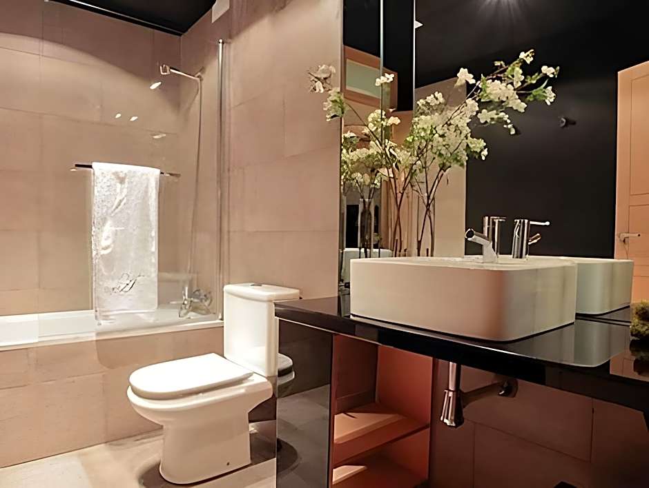 ApartaSuites Satellite by Abalu Hotels