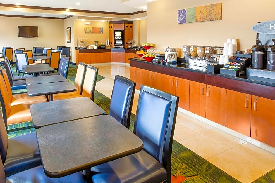 Fairfield Inn & Suites by Marriott Fargo