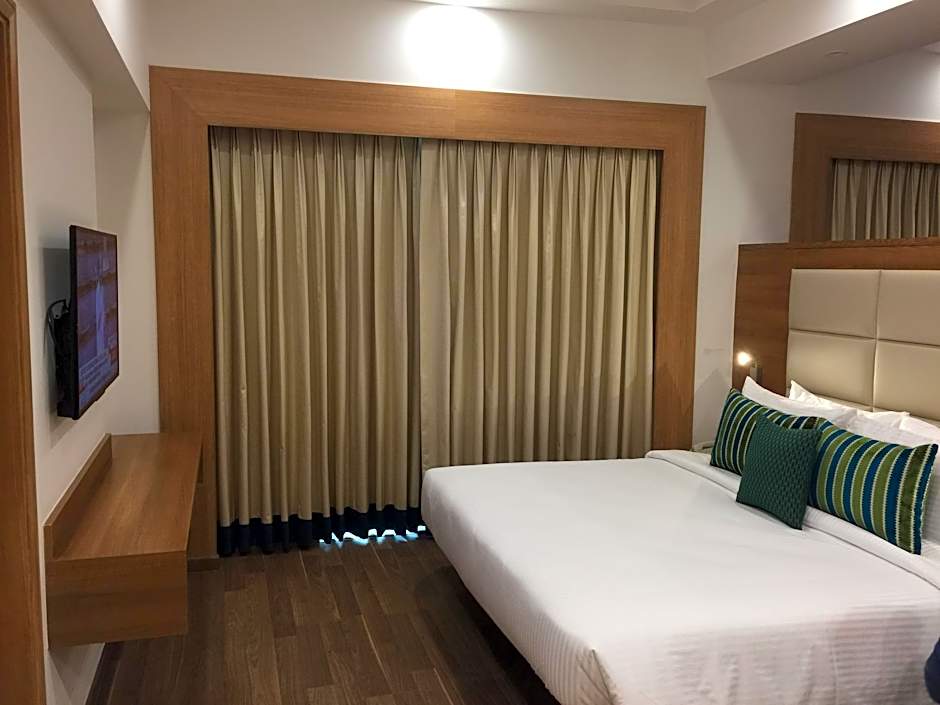 Lemon Tree Hotel Sector 60 Gurugram