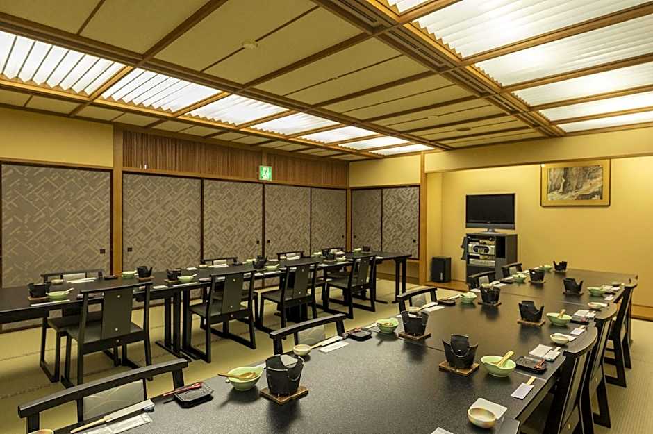 KAMENOI HOTEL OME