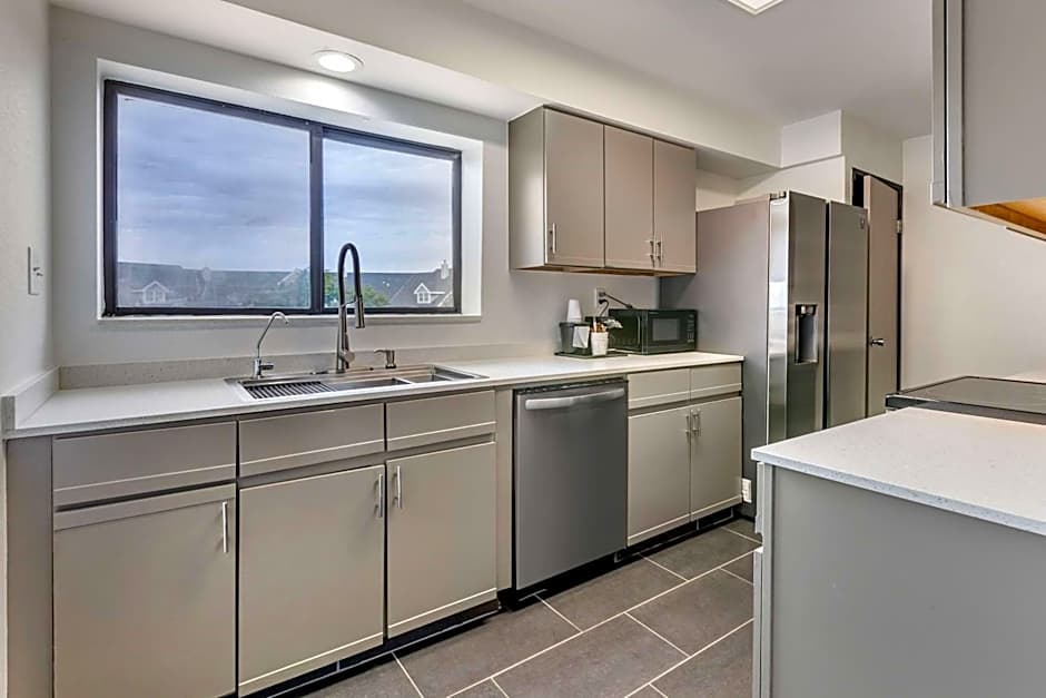 La Quinta Inn & Suites by Wyndham Des Moines West Clive