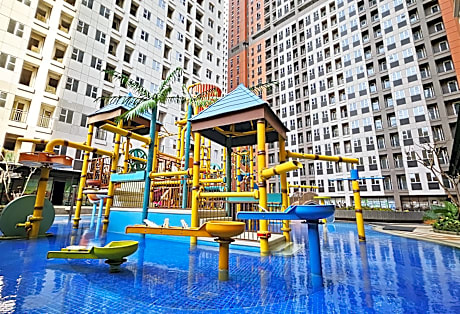 Transpark Juanda by 21 Room