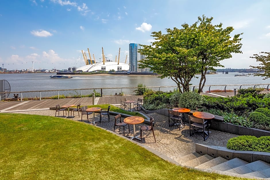 Radisson Blu Edwardian, New Providence Wharf