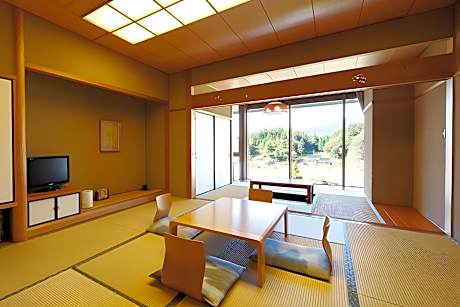Japanese Style Quadruple Room