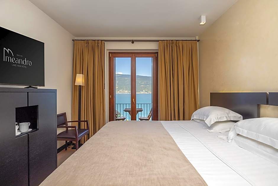 Hotel Meandro - Lake View