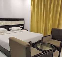 Hotel Anchal Villa By YB Hotels