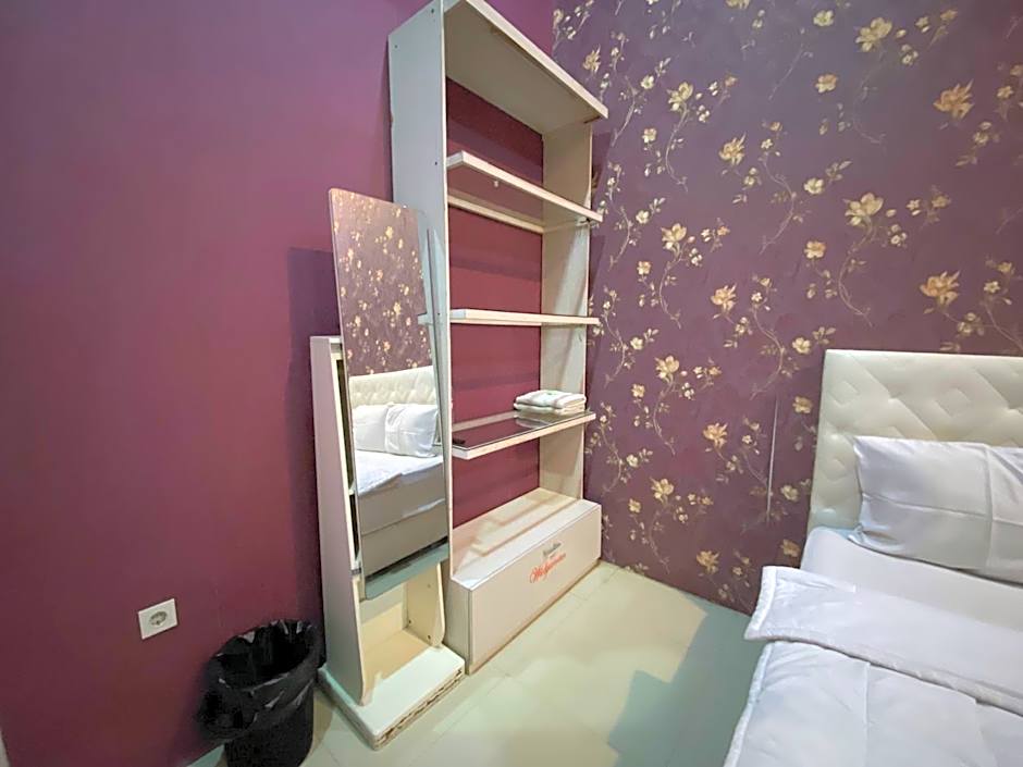 Griya RW Family Guest House Redpartner