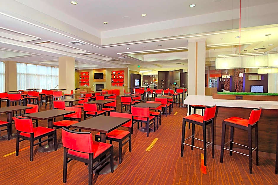 Courtyard by Marriott Oakland Downtown