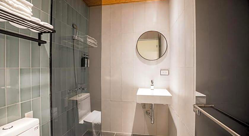 Traveller-Inn Day Moon Hotel