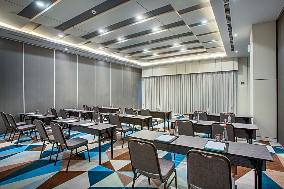 THE 1O1 Jakarta Airport CBC