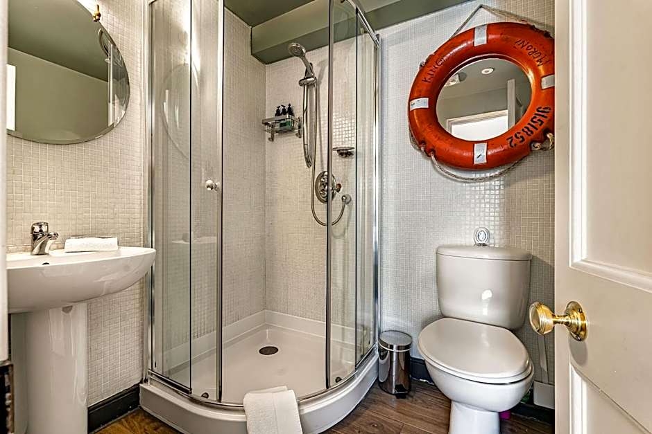 One Drake Road Hotel