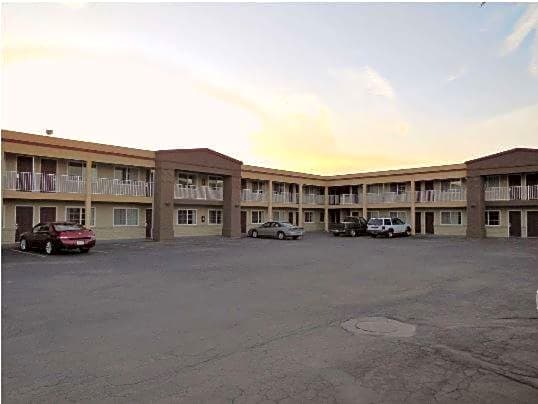 Americas Best Value Inn Hanford