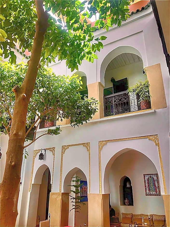 Riad ABBASSIA Marrakech Première - Authentic Medina Experience