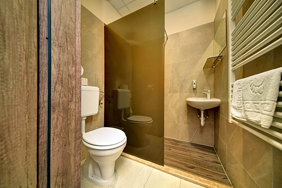 Familia Panzió & Apartmanház Győr