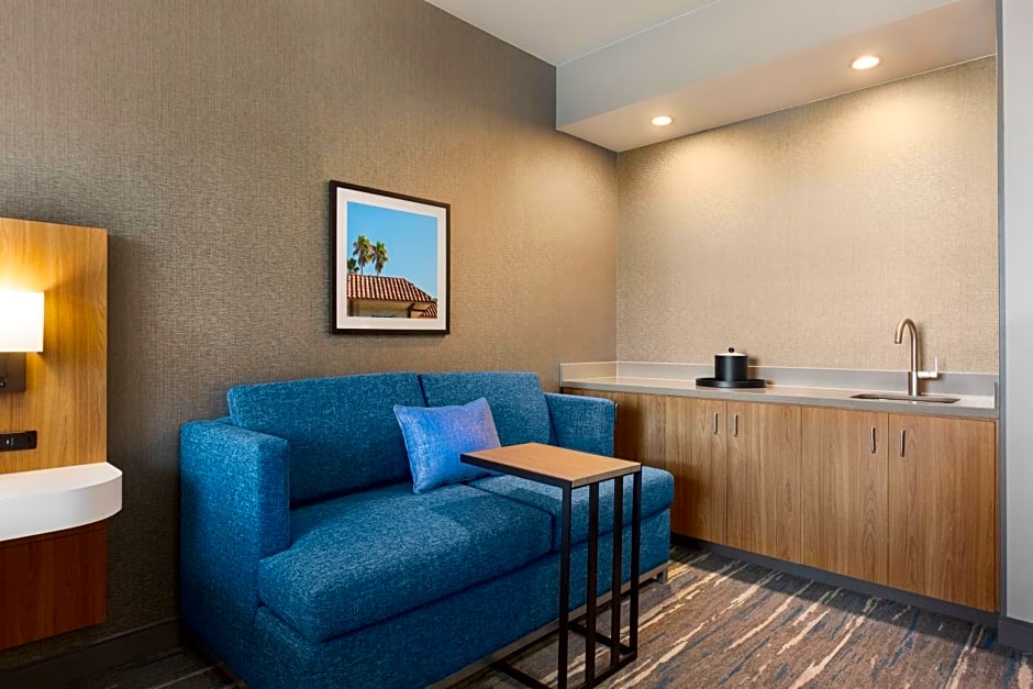 Hampton Inn & Suites San Mateo-San Francisco Airport