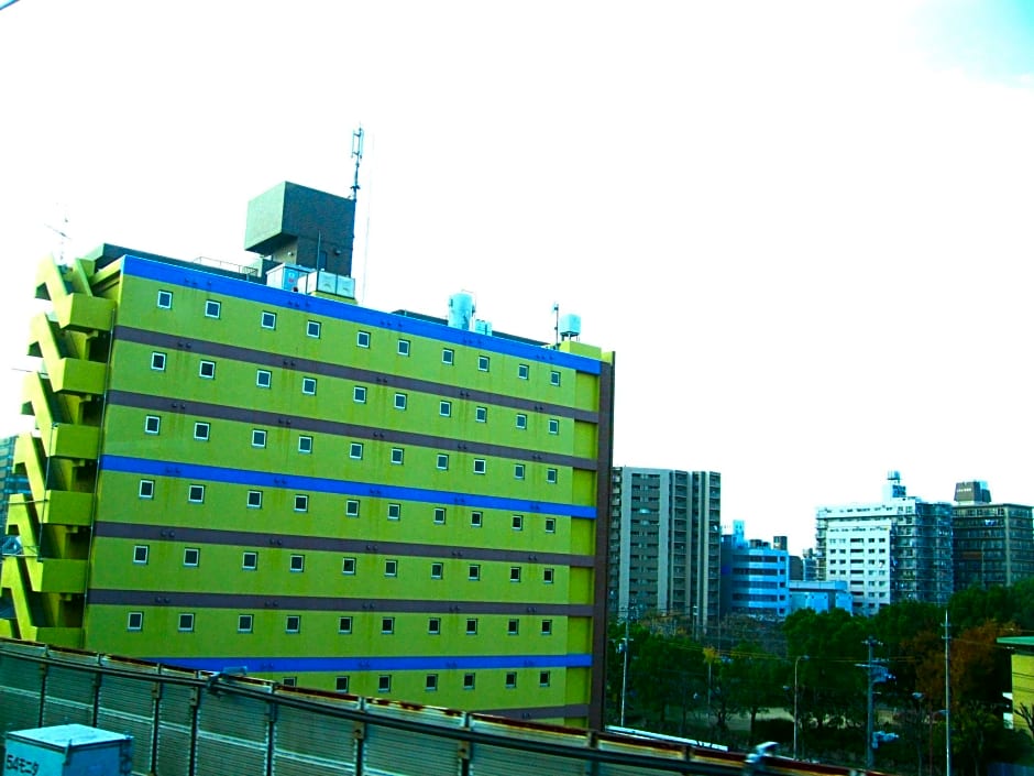 Step Inn Shin-Osaka Higashiguchi