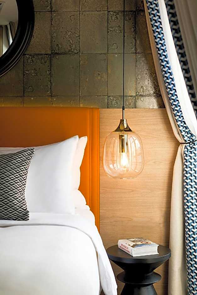 Renaissance by Marriott Paris Vendome Hotel