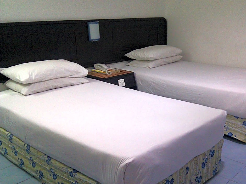 Wah May Hotel