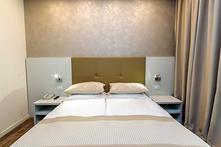 Hotel Touring