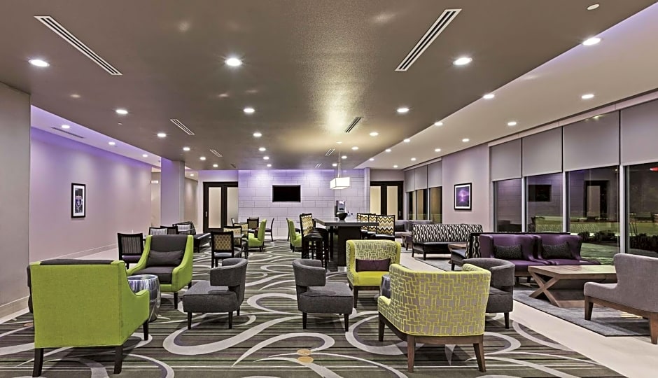 La Quinta Inn & Suites by Wyndham College Station South