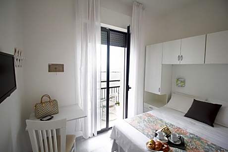 Deluxe Double Room with Sea View