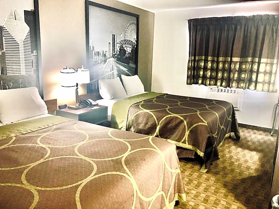 Super 8 by Wyndham Peru Starved Rock State Park