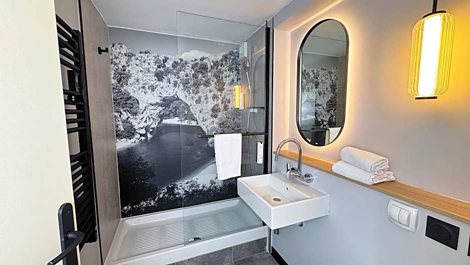 Campanile BollÃ¨ne