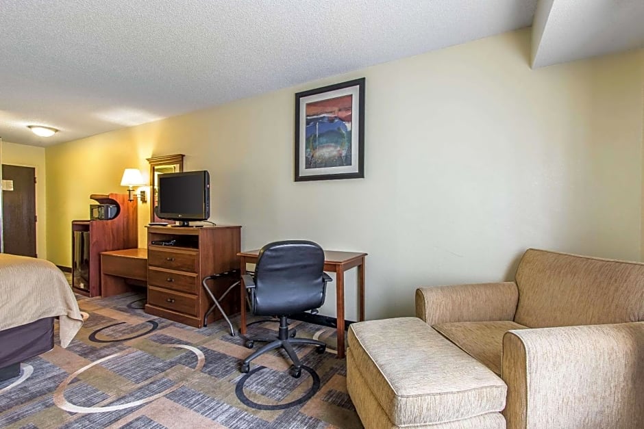 Quality Inn & Suites Memphis East