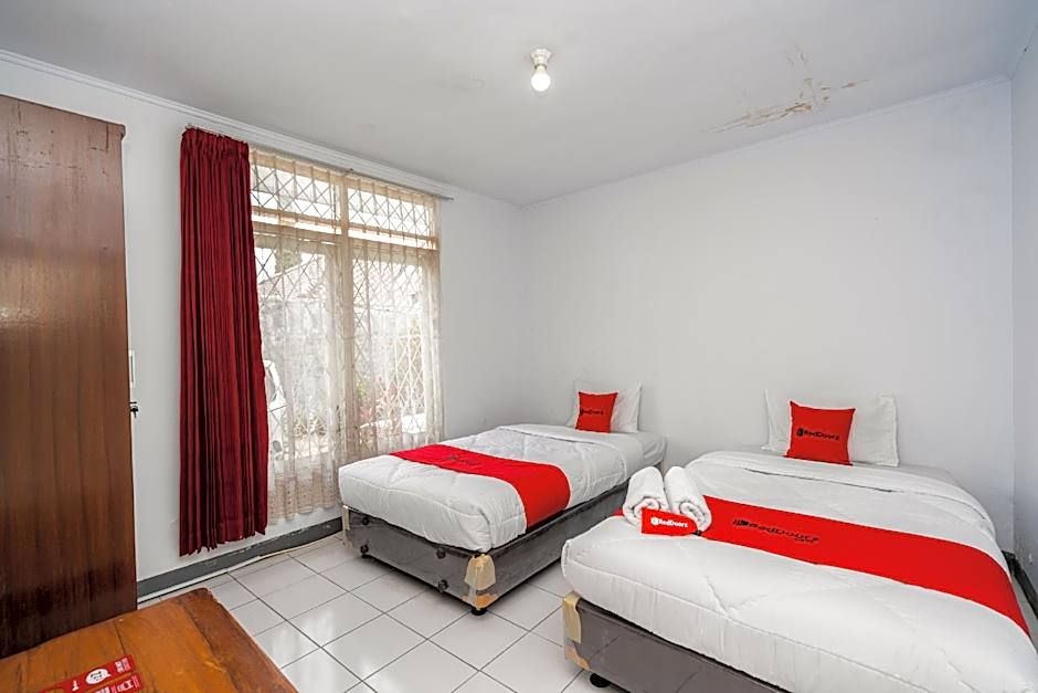 RedDoorz Syariah near RSUD Cimacan