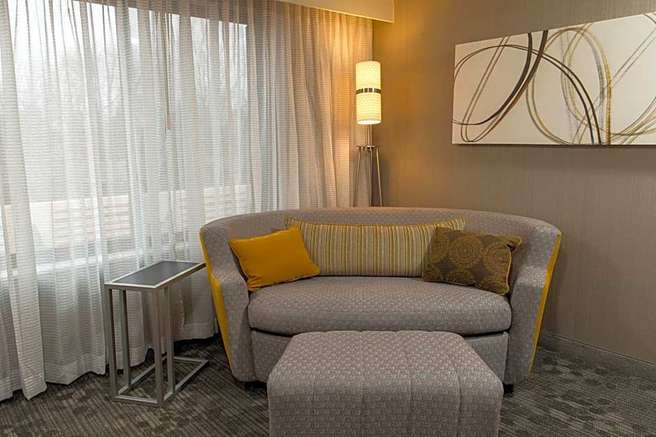 Courtyard by Marriott Lafayette