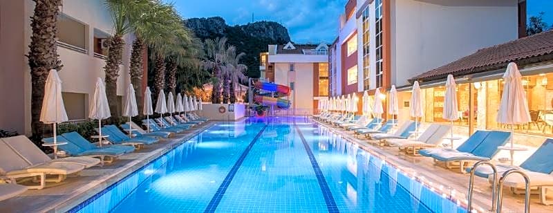 LAVIA HOTELS KEMER