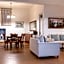 Captain's House Hotel Suites & Apartments