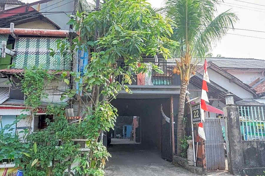 Sabar Mansion 22 by Reddoorz
