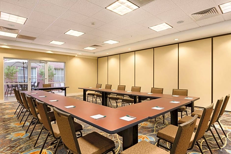 Homewood Suites By Hilton Atlanta Airport North