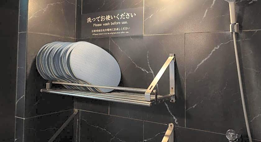 Rembrandt Cabin and Spa Shimbashi - Men Only