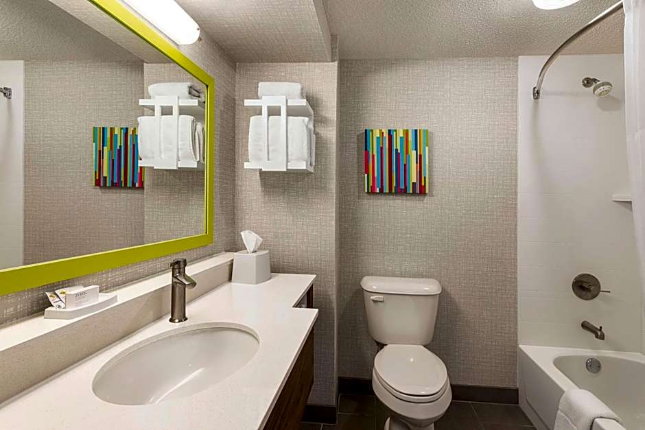 Hampton Inn By Hilton & Suites Springfield