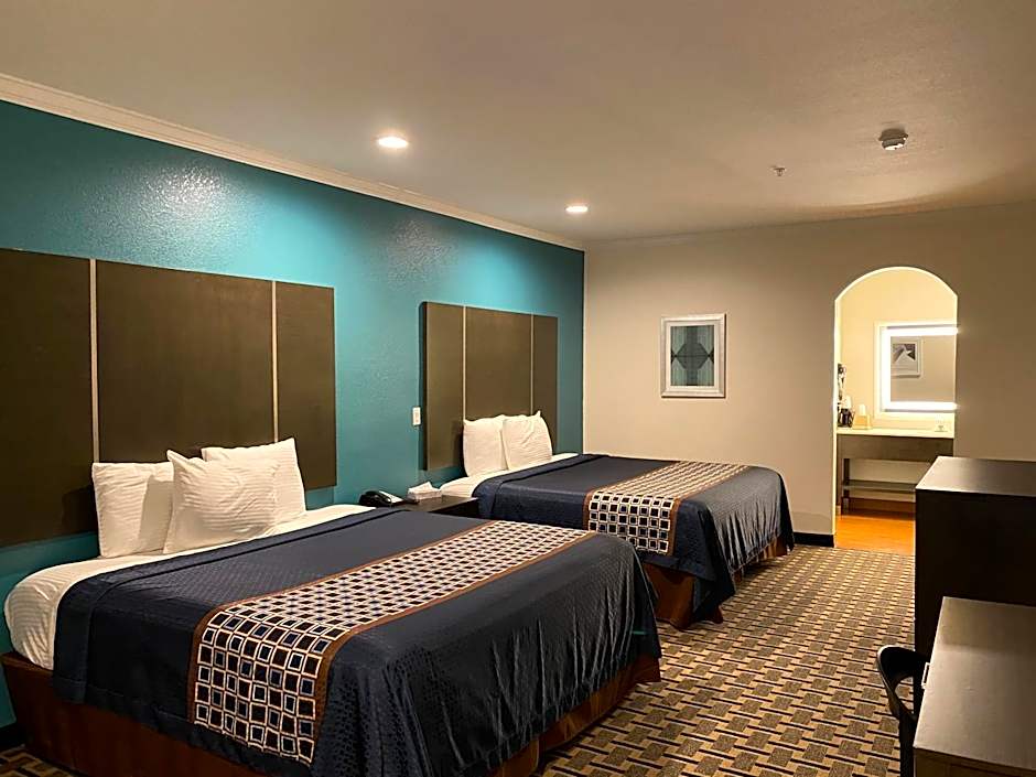 Regency Inn & Suites- NW Houston