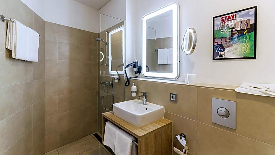 Stay! Hotel Boardinghouse