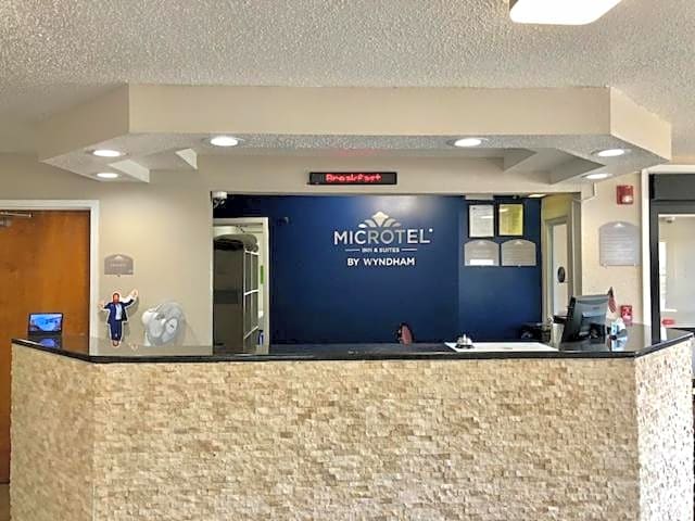 Microtel Inn & Suites by Wyndham Murfreesboro