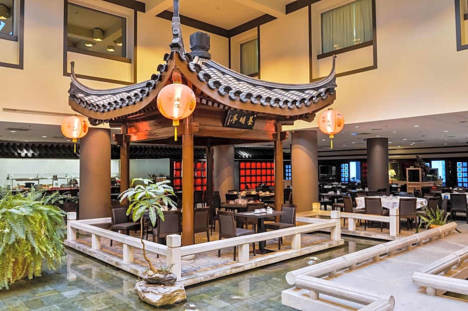 Holiday Inn Montreal Centre Ville Downtown By IHG