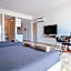 Torre Diez by Grupo Amber