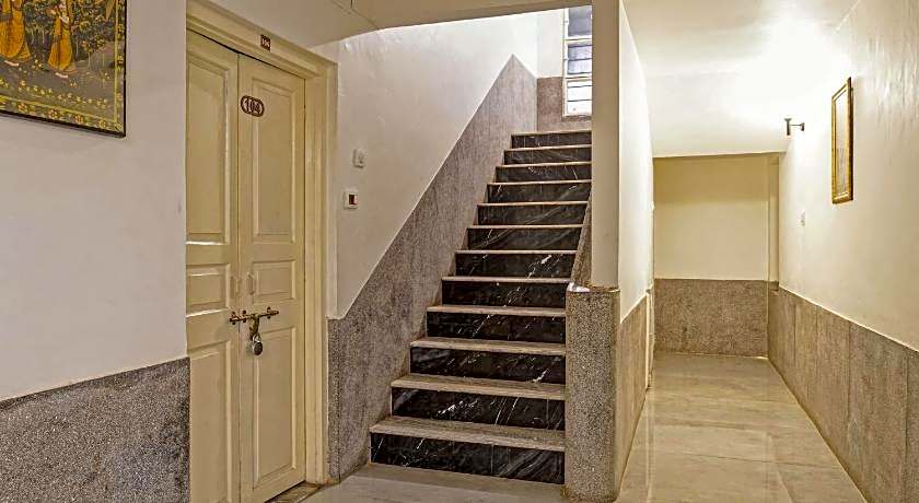 Hotel Meera