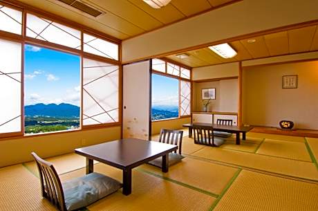 Suite Japanese-Style Room with Mountain View - Non Smoking