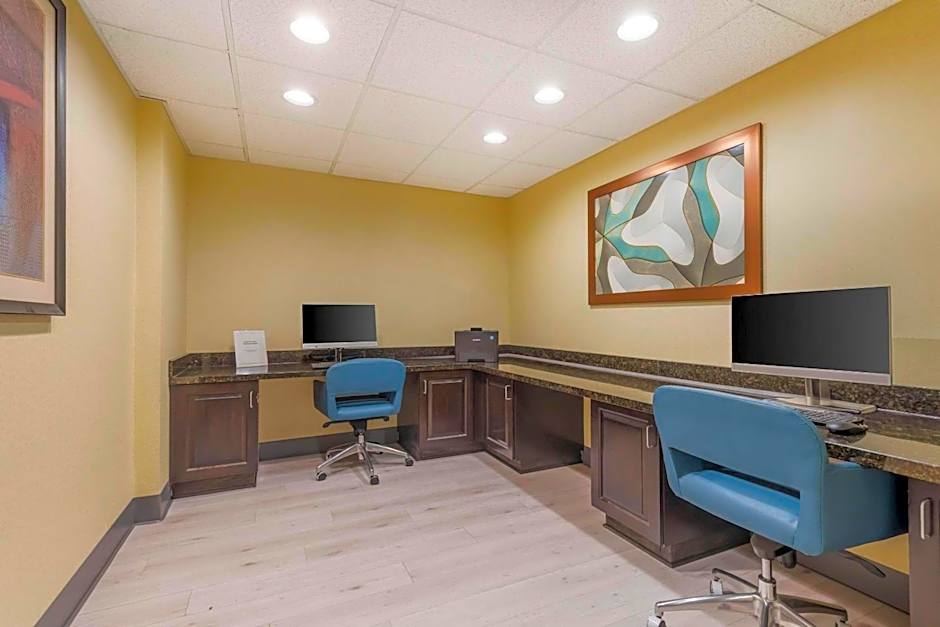 Comfort Inn & Suites Chestertown